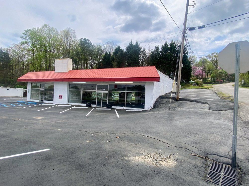 Gym For Lease: 3900 Hixson Pike, Chattanooga, TN 37415